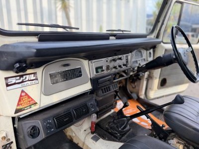 TOYOTA LAND CRUISER 40 - 10