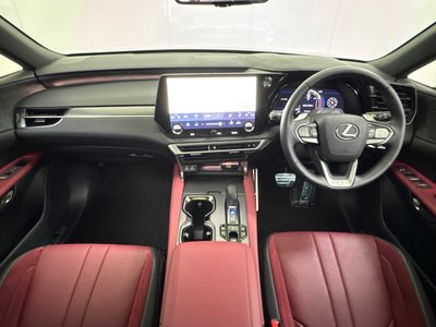 صورة مصغرة 17 لـ 2025 Lexus RX