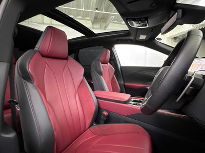 صورة مصغرة 13 لـ 2025 Lexus RX