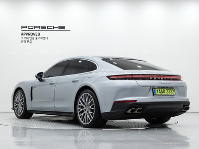 PORSCHE PANAMERA - 5