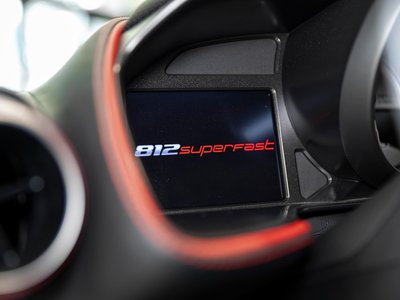 2017 Ferrari 812 SUPERFAST — фото 61