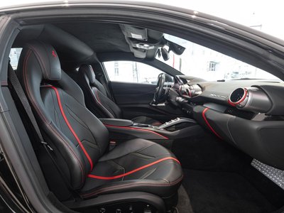 2017 Ferrari 812 SUPERFAST — фото 15