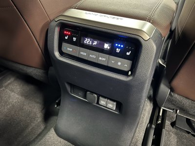 2024 Toyota LAND CRUISER 250 — миниатюра 29