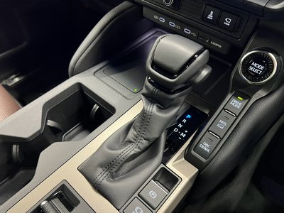 2024 Toyota LAND CRUISER 250 — миниатюра 41