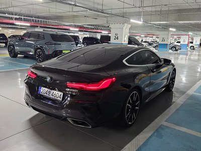 BMW 8 SERIES - 2