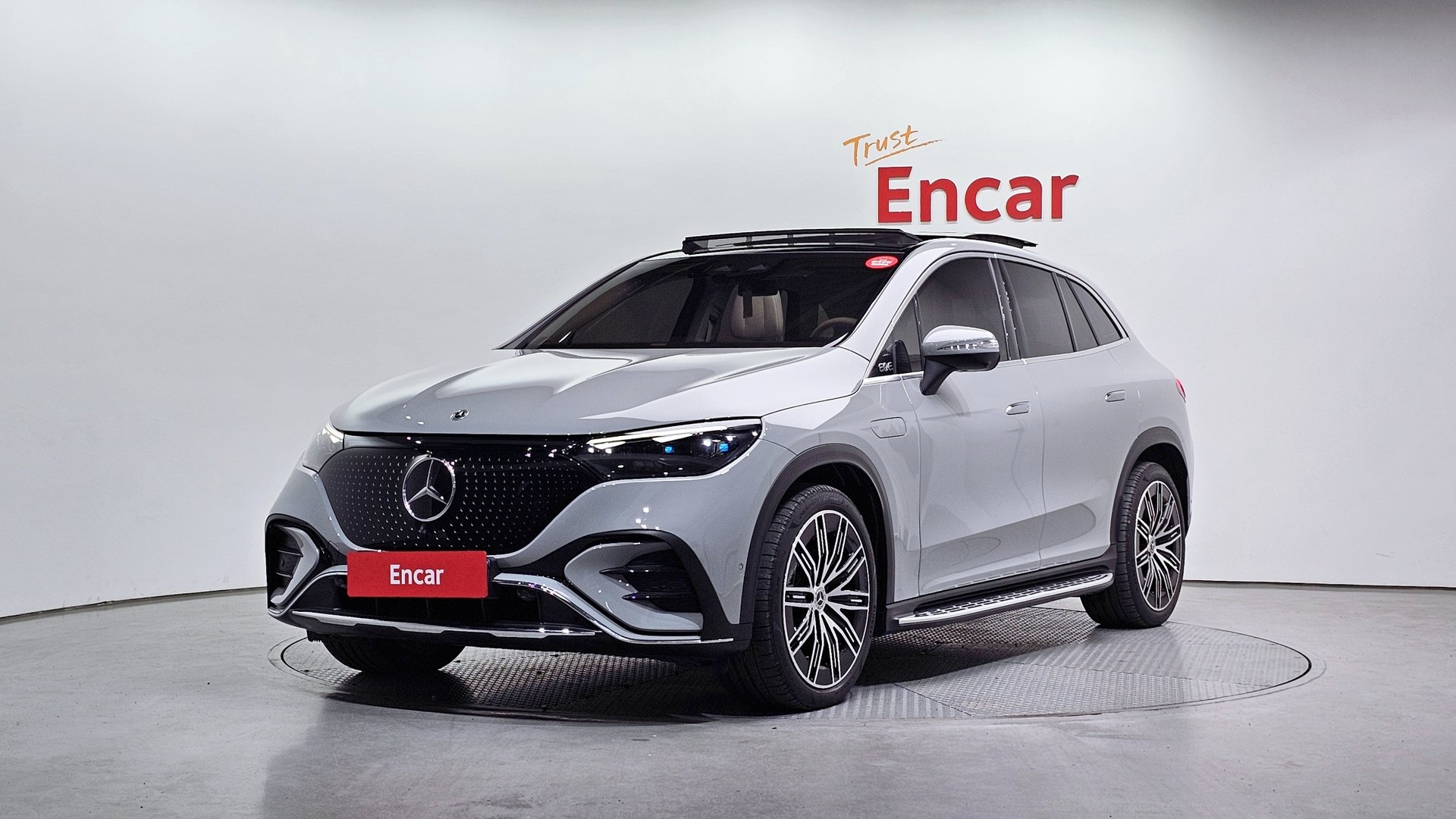 MERCEDES-BENZ EQE - View 1