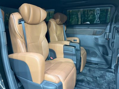2025 Toyota VELLFIRE — фото 9