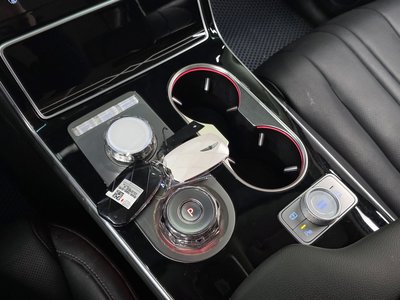 GENESIS GV80 - 9