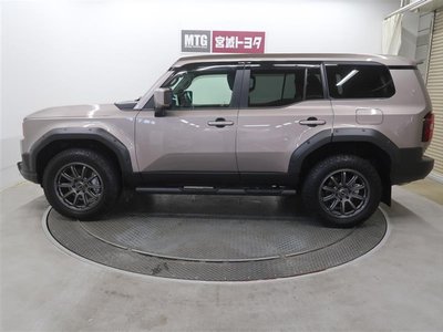TOYOTA LAND CRUISER 250 - 8