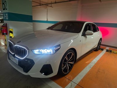 BMW 5 SERIES - 2