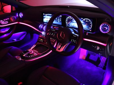 MERCEDES-BENZ E-CLASS - 3