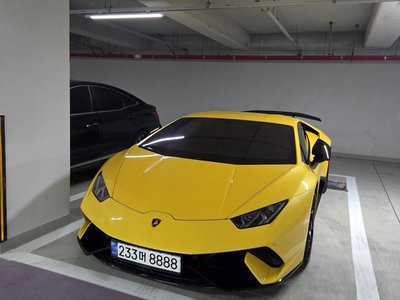 LAMBORGHINI HURACAN - 4