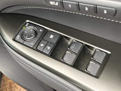 صورة مصغرة 49 لـ 2025 Lexus NX