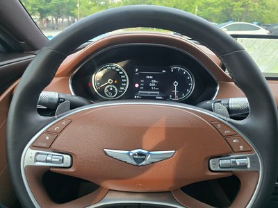 GENESIS G80 (RG3) - 9