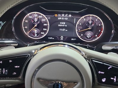 2021 BENTLEY FLYING SPUR 照片 9