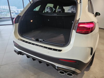 MERCEDES-BENZ GLC - 10