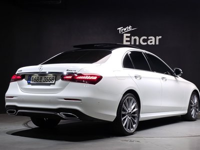 2022 Mercedes-BENZ E-CLASS — фото 3