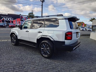 TOYOTA LAND CRUISER 250 - 4