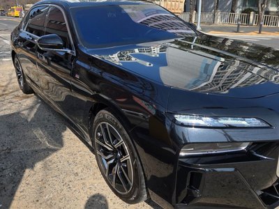 2024 BMW 7 SERIES photo 4