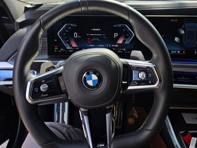 2024 BMW 7 SERIES photo 9