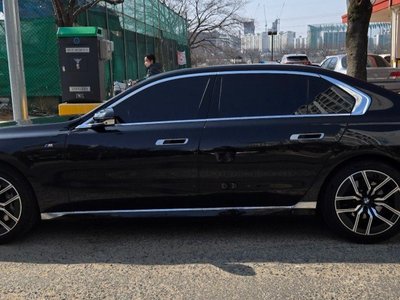 2024 BMW 7 SERIES photo 7
