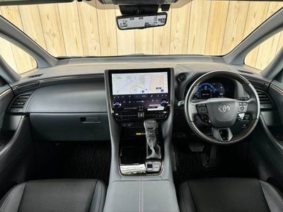 2024 Toyota ALPHARD — фото 2