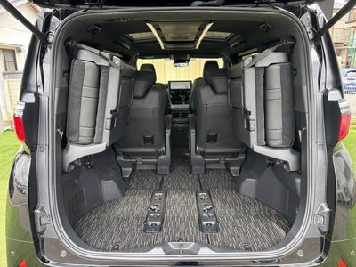 2024 Toyota ALPHARD — фото 13