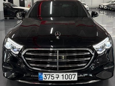 MERCEDES-BENZ E-CLASS - 2