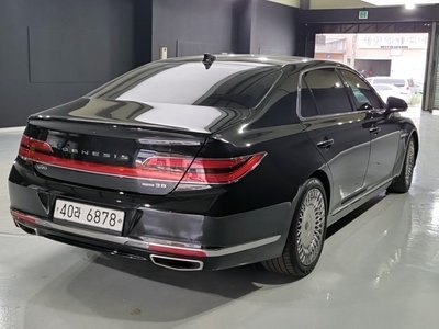 2019 Genesis G90 photo 5