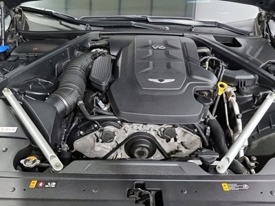 2019 Genesis G90 photo 7