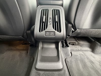 2025 BMW X1 — миниатюра 19