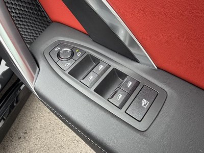 2025 BMW X1 — миниатюра 23