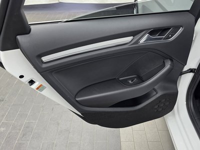 صورة مصغرة 15 لـ 2018 AUDI A3