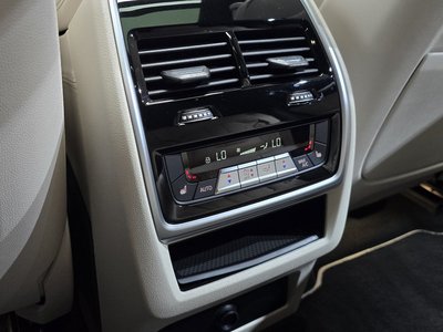 2020 BMW X6 — миниатюра 26
