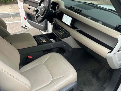 2022 LAND Rover DEFENDER — фото 10