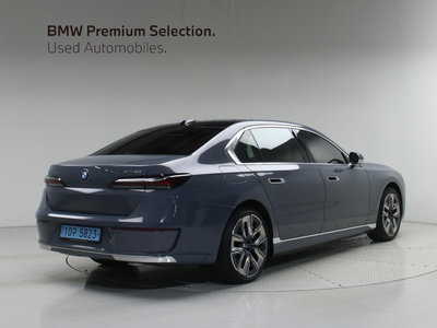 صورة 5 لـ 2023 BMW I7
