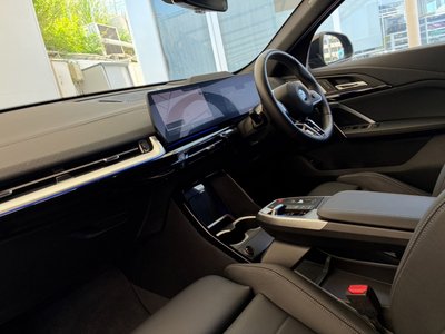 2025 BMW X2 — миниатюра 24