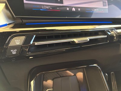 2025 BMW X2 — миниатюра 34