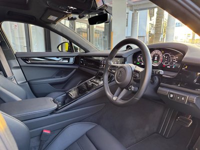 PORSCHE PANAMERA - 10