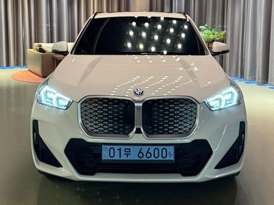 BMW IX1 - 2