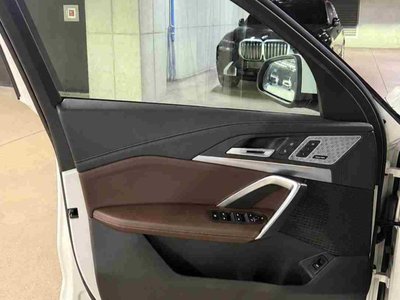 BMW IX1 - 7