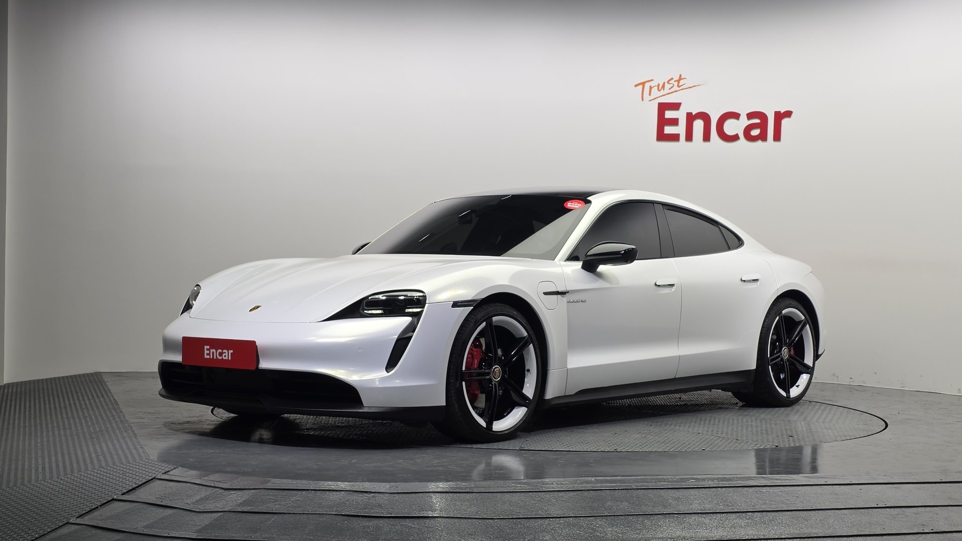 PORSCHE TAYCAN - View 1