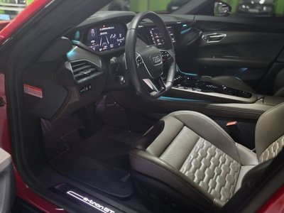 صورة 7 لـ 2023 AUDI E-TRON GT