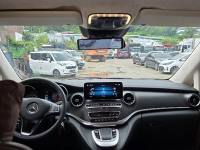 صورة 10 لـ 2023 Mercedes-BENZ V-CLASS