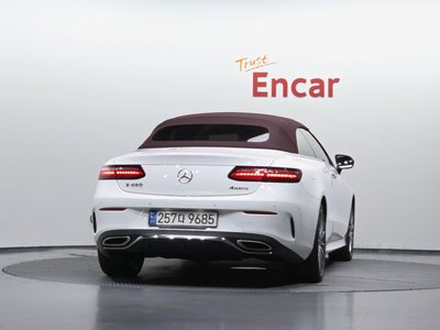 MERCEDES-BENZ E-CLASS - 4