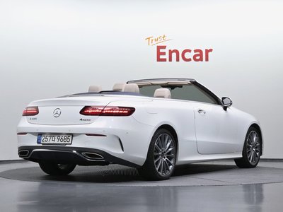 MERCEDES-BENZ E-CLASS - 3