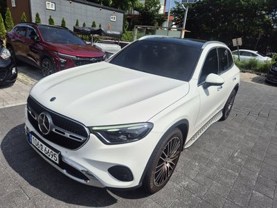 MERCEDES-BENZ GLC - 10