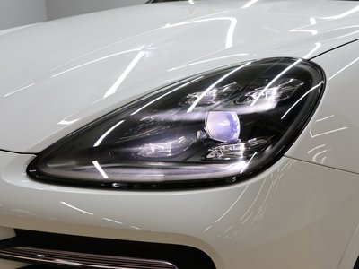 2022 Porsche CAYENNE photo 7