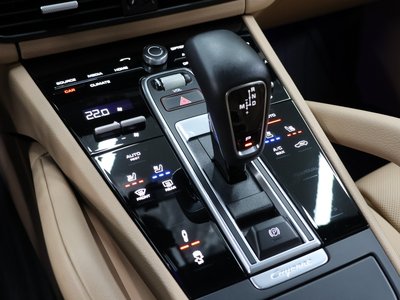 2022 Porsche CAYENNE 缩略图 18