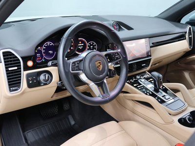 2022 Porsche CAYENNE photo 9